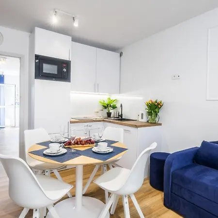 10b Niebieskie Z Basenem Krytym, Odkrytym, Salą Zabaw, Animacjami Apartament