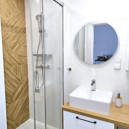 10b Niebieskie Z Basenem Krytym, Odkrytym, Salą Zabaw, Animacjami * Poddąbie