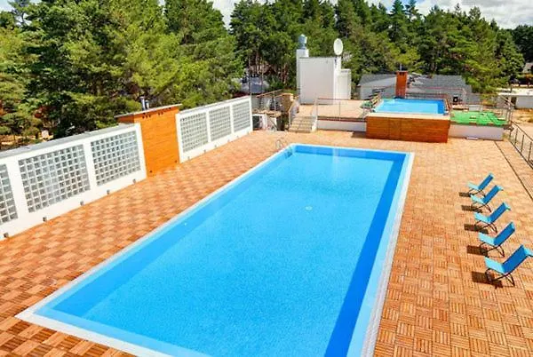 10b Niebieskie Z Basenem Krytym, Odkrytym, Sala Zabaw, Animacjami Апартаменты Поддомбе